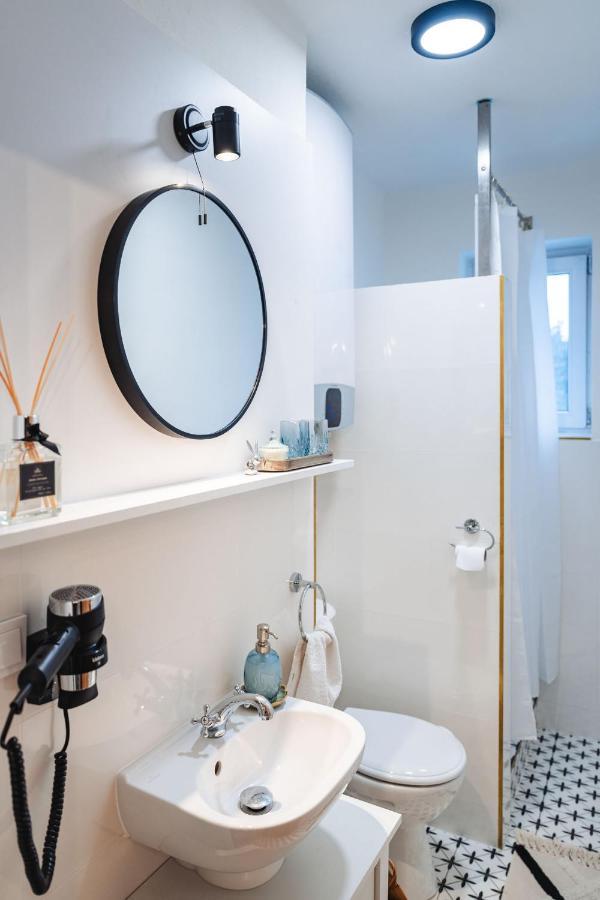 Silvie Apartments - Lazecka ออลอโมตซ์ ภายนอก รูปภาพ